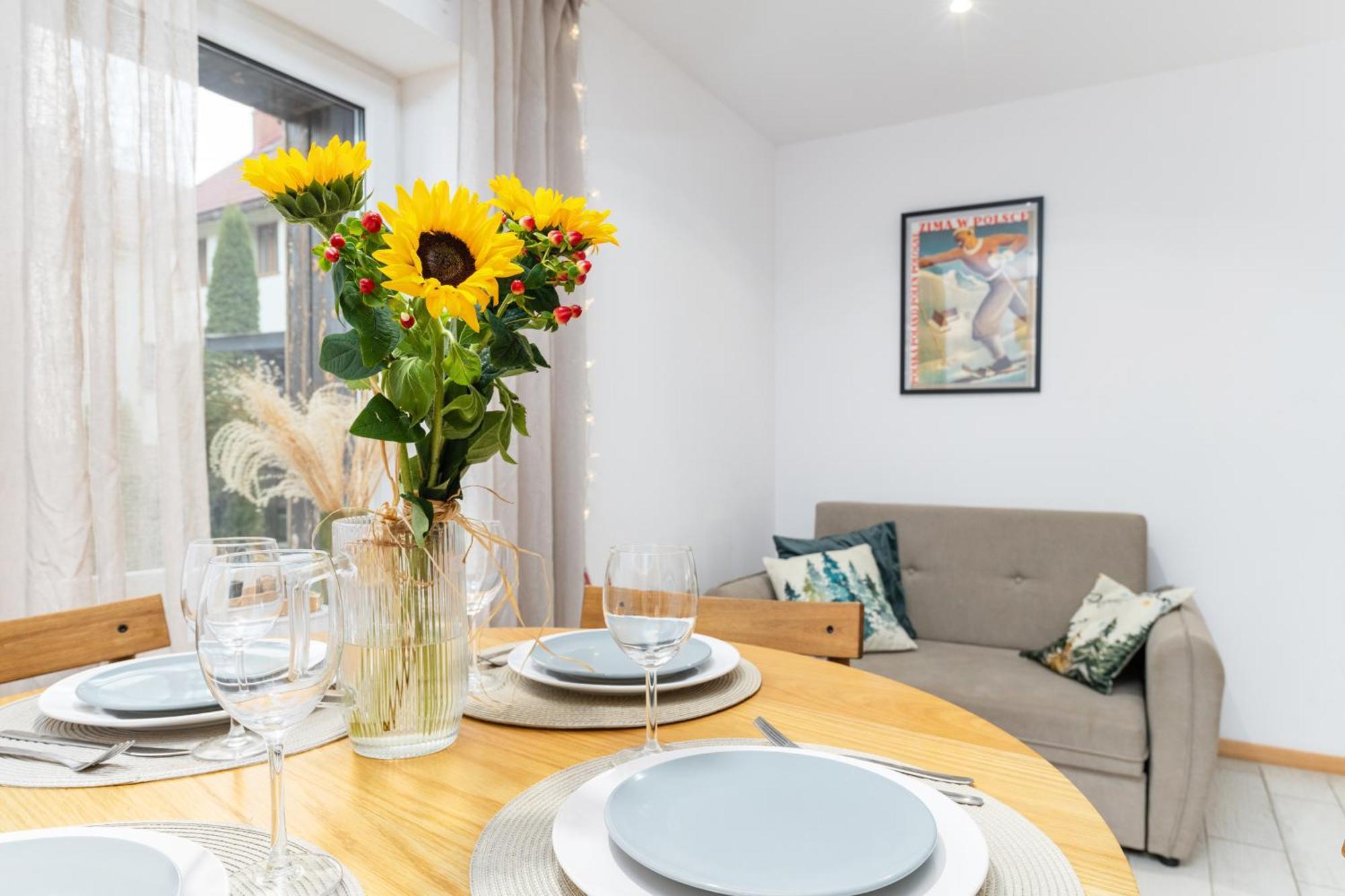 W Deski Dom Apartamenty Krzyzowa Bagian luar foto
