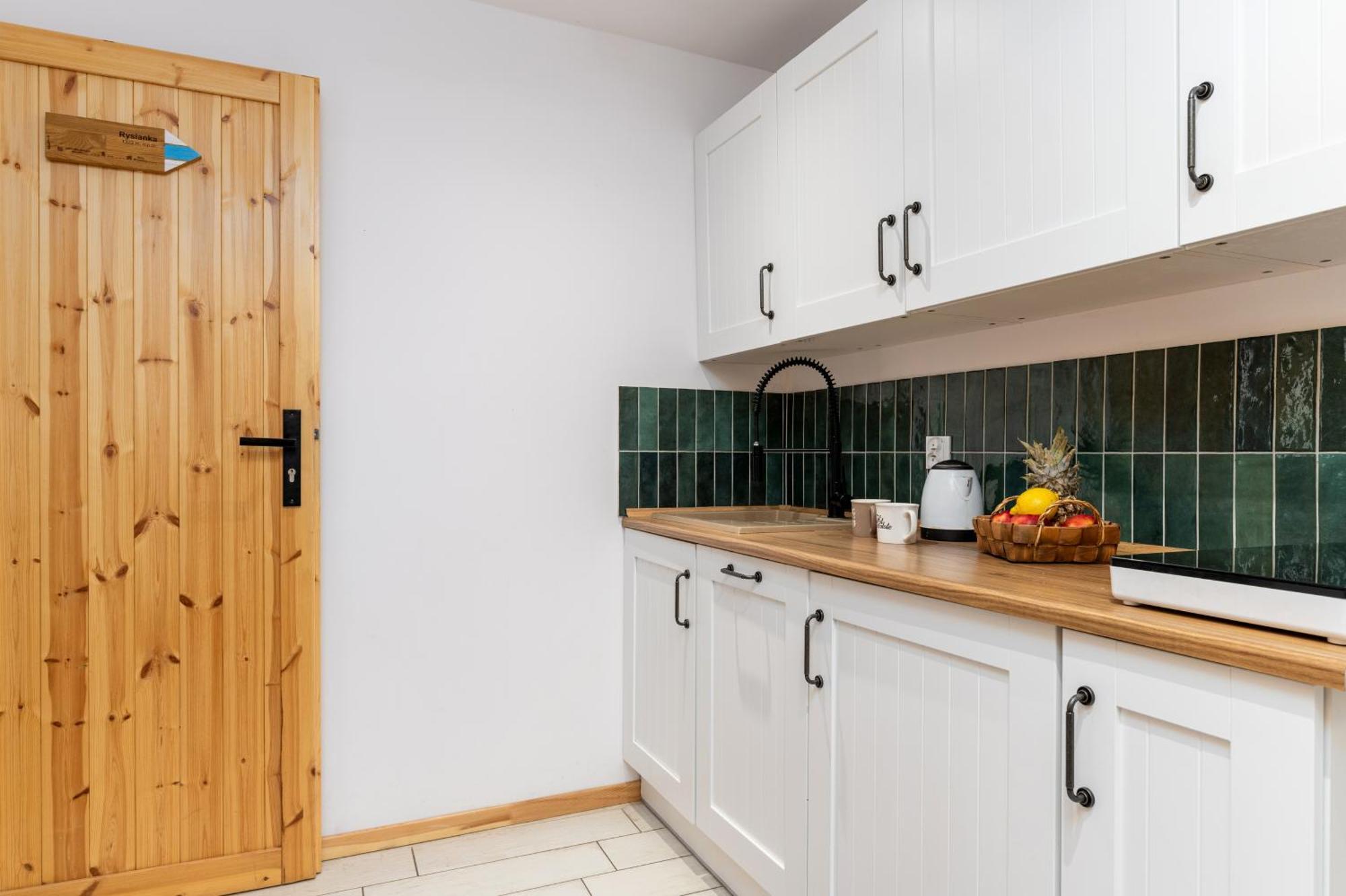 W Deski Dom Apartamenty Krzyzowa Bagian luar foto